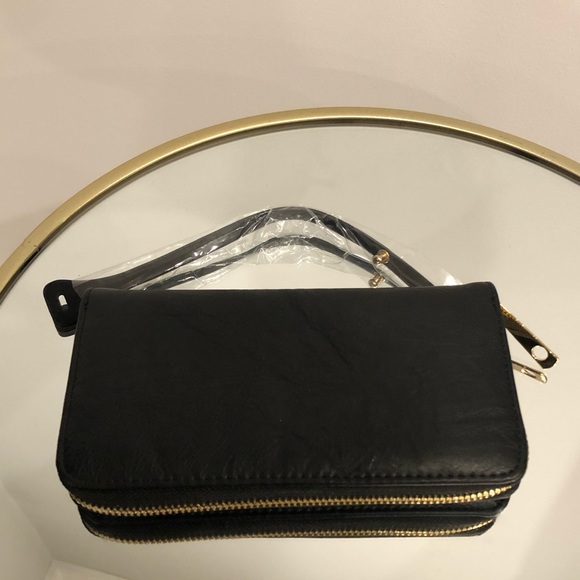 Plain Black Wallet - Simple - Picture 1 of 2